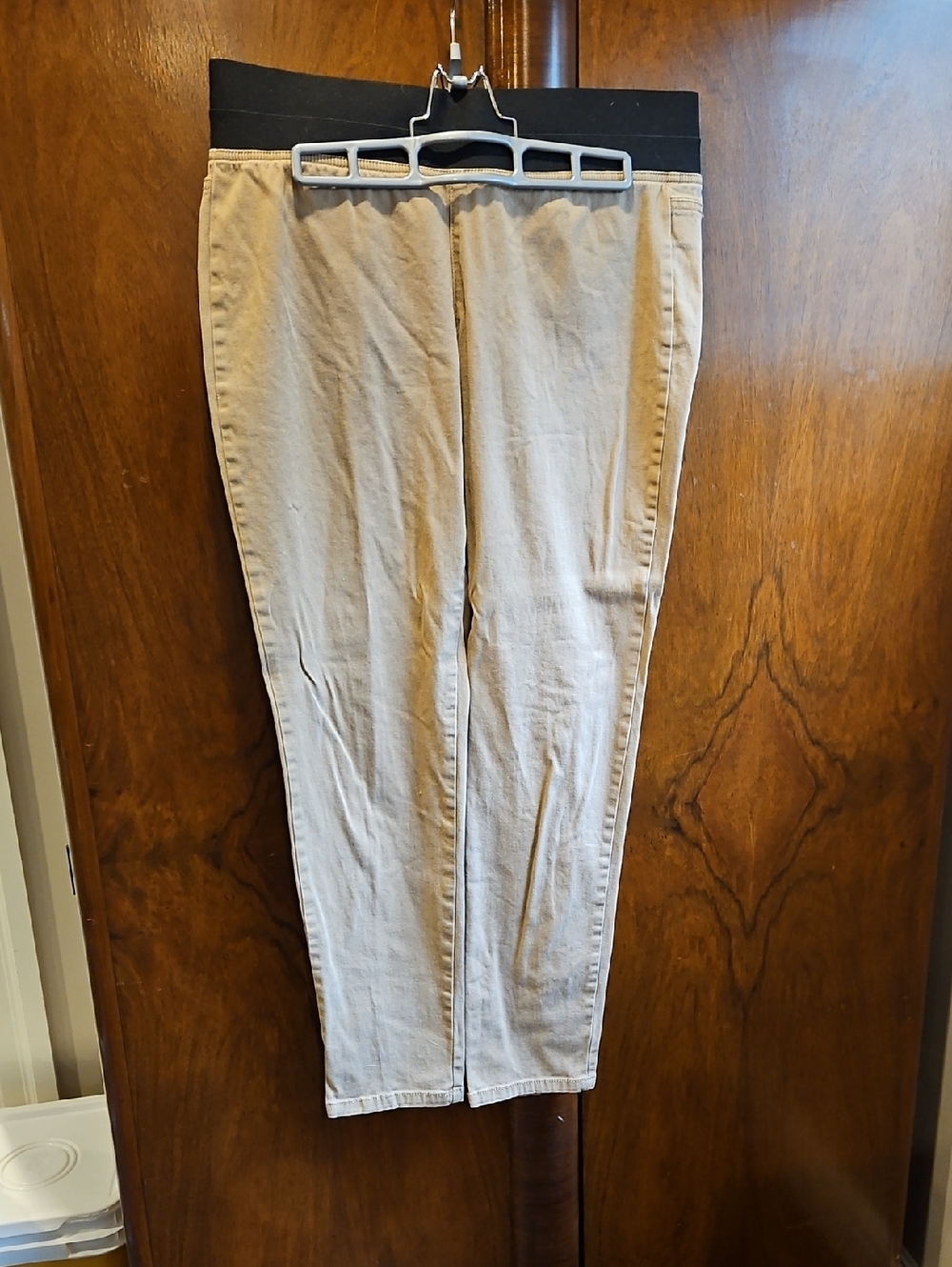 Women's Pull-On Pants in Light Tan - Size M